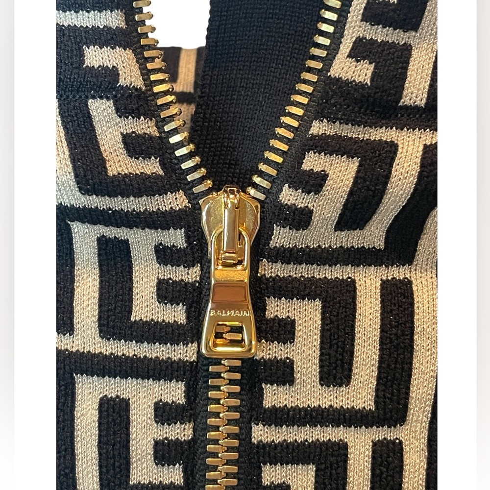 Balmain Monogram Crop Top - Picture 7 of 9